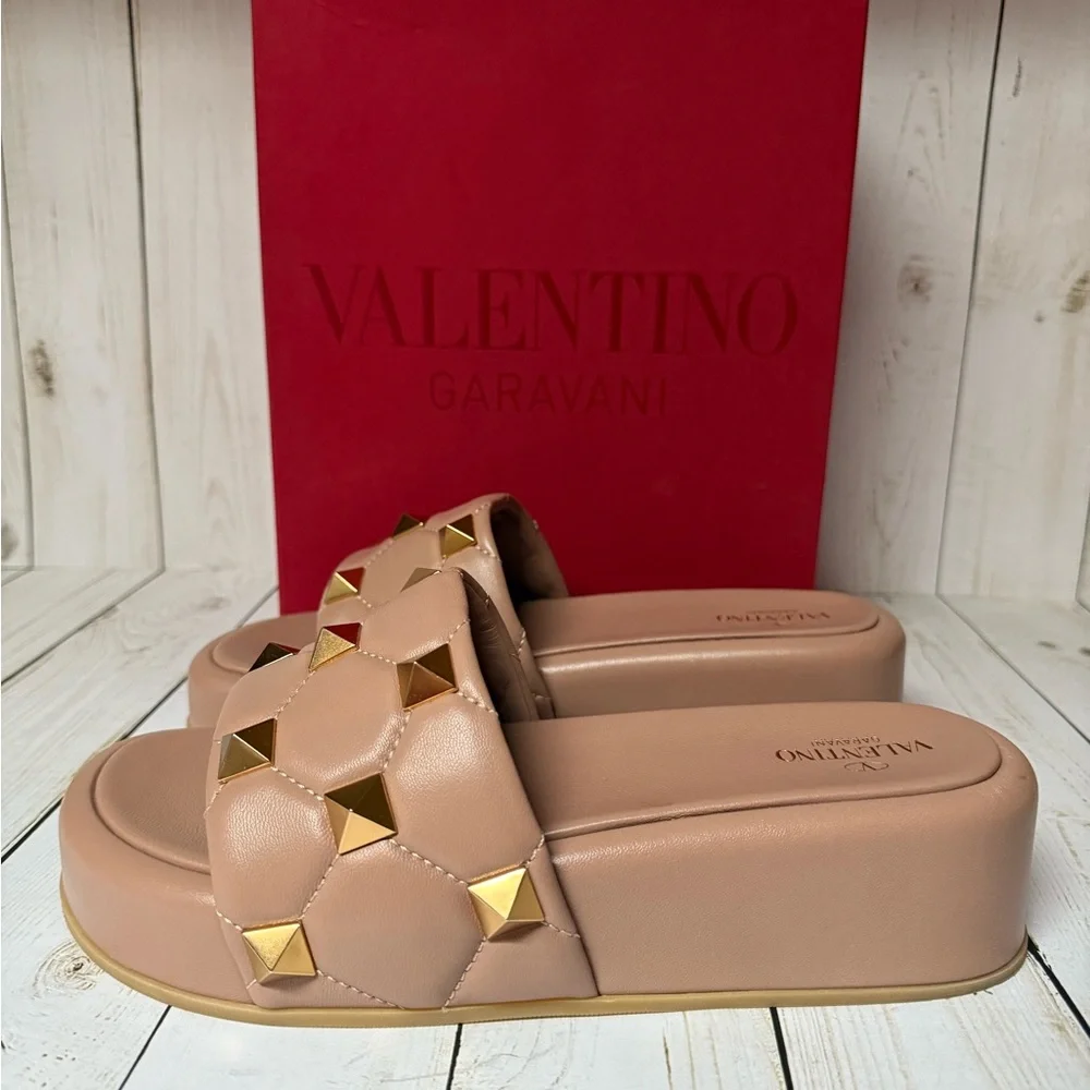 Valentino Garavani Nappa Roman Stud Platform Slide Sandals Sz 40.5 / 10.5 - Picture 4 of 14